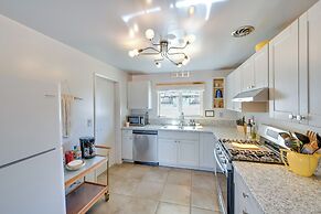 Joshua Tree Vacation Home w/ Private Hot Tub!