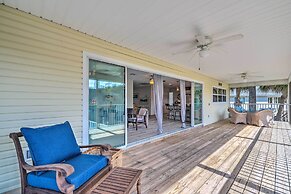 Withlacoochee River House w/ Dock + Kayaks!