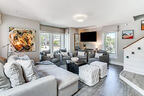 Steps From Central Downtown: Breckenridge Home