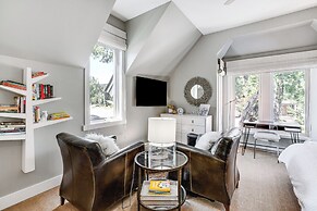 Steps From Central Downtown: Breckenridge Home