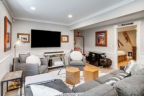 Steps From Central Downtown: Breckenridge Home