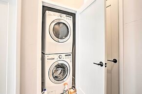 Trendy Denver Townhome - Walk to Mile High Stadium