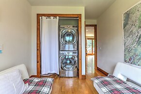 Peaceful Mountian Oasis: Firepit, Hot Tub, Sauna!