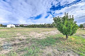 The Vineyard Country Farm Home at Grand Valley
