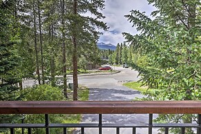 Walk to Lift: Townhome w/ Shuttle in Breckenridge!