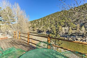 ~ 1 Mi to Downtown: Buena Vista Riverfront Escape!