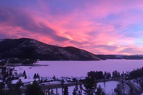 1 Mi to Grand Lake: Updated Condo w/ Views & Deck!