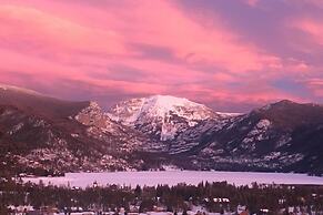 1 Mi to Grand Lake: Updated Condo w/ Views & Deck!