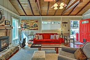 Redwoods Cabin w/ Hot Tub: Walk to Russian River!