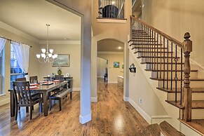Chic Family-friendly Home in Irving w/ Yard!