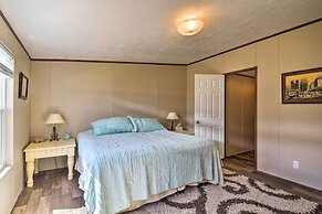 Quaint Port O'connor Home - 3 Mi to Beach!