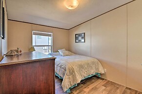 Quaint Port O'connor Home - 3 Mi to Beach!