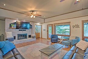 Roomy Texas Lake Retreat w/ Private Boat Ramp