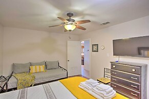 Roomy Texas Lake Retreat w/ Private Boat Ramp