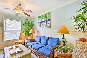 Near Port Aransas Beach: Condo w/ Pool Access