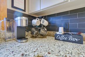 Breck Townhome w/ Balcony: Walk to Ski Lifts!