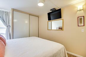 Gorgeous Oceanfront Condo With Spectacular Views!