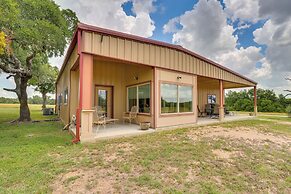 Bertram Ranch Property w/ Patio & Gas Grill!