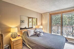 Walk to Main St: Ski-in/ski-out Breckenridge Condo