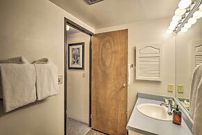 Walk to Main St: Ski-in/ski-out Breckenridge Condo