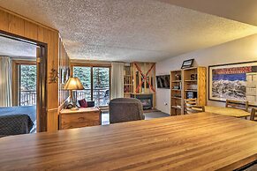Walk to Main St: Ski-in/ski-out Breckenridge Condo