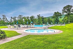 Pocono Retreat, 1 Mi to State Park & Ski Access!