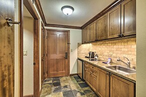 6 Mi to Lake Tahoe: Everline Resort Retreat!