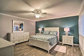 Elegant FL Condo w/ Pool: Walk to Madeira Beach!