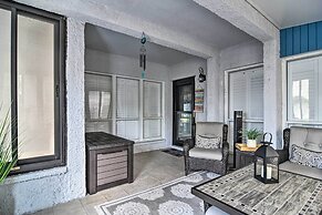 Elegant FL Condo w/ Pool: Walk to Madeira Beach!