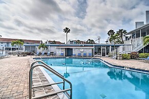 Elegant FL Condo w/ Pool: Walk to Madeira Beach!