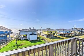 Surfside Beach Home w/ Views, Steps to Shore!