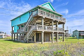 Surfside Beach Home w/ Views, Steps to Shore!