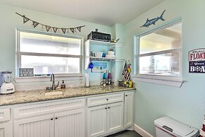 Surfside Beach Home w/ Views, Steps to Shore!