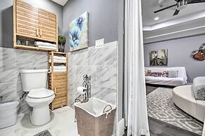 11 Mi to Nola: Westwego Home w/ Sunroom!