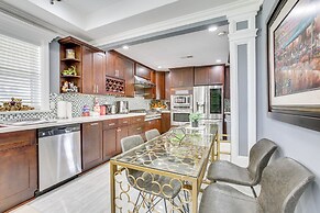 11 Mi to Nola: Westwego Home w/ Sunroom!