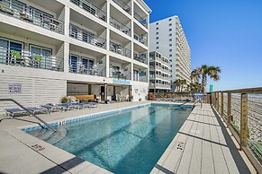 Cozy Beachfront Condo w/ Wifi, Views & Pool Access