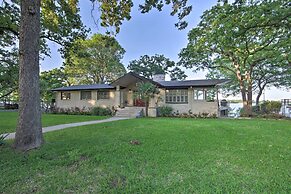 Malakoff Lakefront Home: Golf Course On-site!