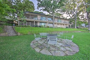 Malakoff Lakefront Home: Golf Course On-site!