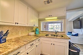 Private Dock: Charming & Spacious Rockport Abode!