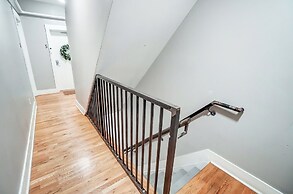 'the Republic Retreat' Walk to Washington Park!