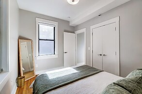 'the Republic Retreat' Walk to Washington Park!