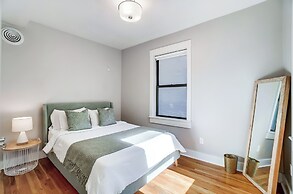 'the Republic Retreat' Walk to Washington Park!