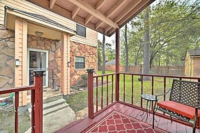 Spacious Conroe Home w/ Foosball & Pool Table!