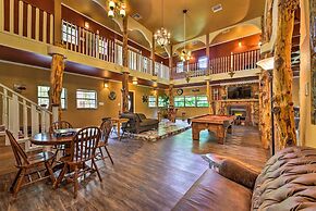 Spacious Conroe Home w/ Foosball & Pool Table!