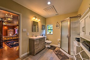 Spacious Conroe Home w/ Foosball & Pool Table!