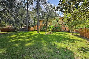 Spacious Conroe Home w/ Foosball & Pool Table!