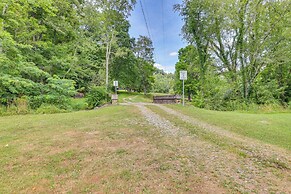 Charming Parsons Cabin w/ Grill on the Cheat River