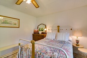 Charming Parsons Cabin w/ Grill on the Cheat River