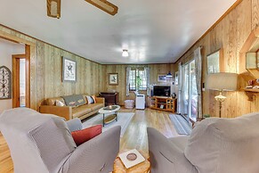 Charming Parsons Cabin w/ Grill on the Cheat River