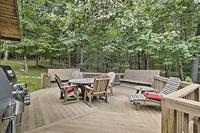 Creekside Berkeley Springs Cabin on 35 Acres!